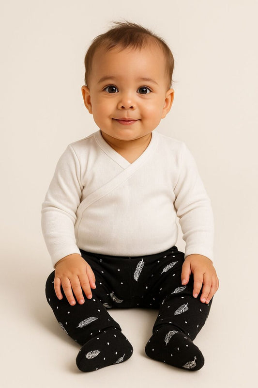 Envelope Bodysuit & Footie Set Flannel - White | Black Feathers (0-3M)
